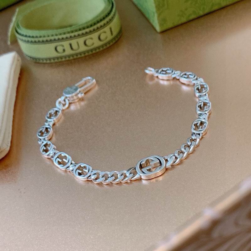Gucci Bracelet 10yxx08